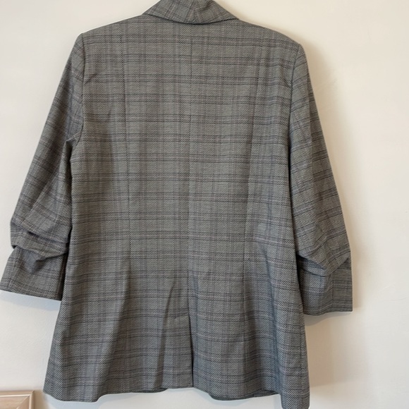 Portmans tweed blazer Size 16. Excellent as-new condition. - Picture 3 of 3